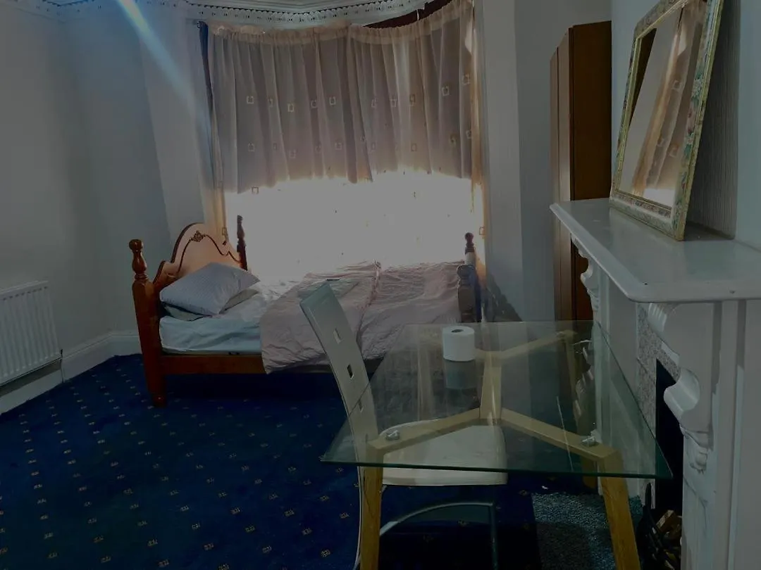Prime Stay Bradford  Campsite Bradford (West Yorkshire)
